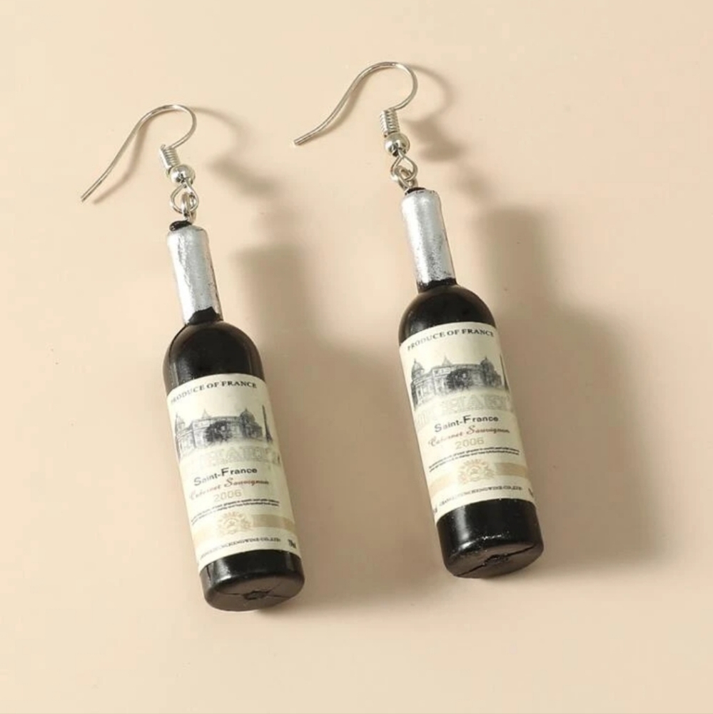 RED WINE BOTTLE‎ EARRINGS DRINK TINY MINI MICRO CUTE GIFT FUN
